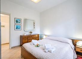 Gabri By The Sea With Balcony and Shared Garden 2
