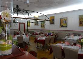Logis Hôtel Restaurant Grand Hôtel de Lyon 5