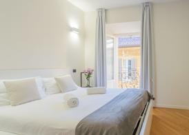 White Flat in Como City Center 5