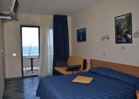 Hotel Jonic 4