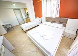 Ideal ApartHotel Saranda 4