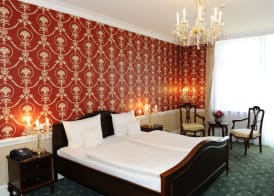 HELIOPARK Bad Hotel Zum Hirsch 5