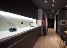 Airhostel Barcelona Airport 24h 5