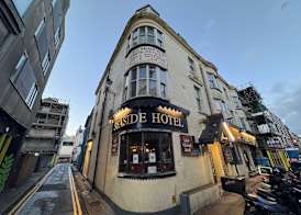 Seaside Hotel 4