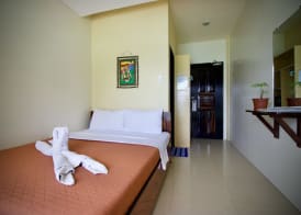 Rosanna's Pension 5