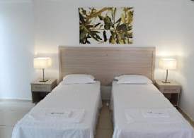 APARTHOTEL FRIXOS SUITES 3