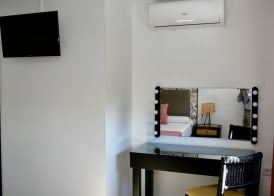 Hostal GARDEN ROUS 4