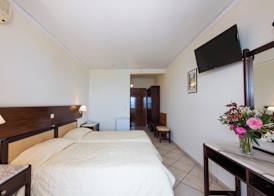 Aphrodite Beach Hotel Corfu 5