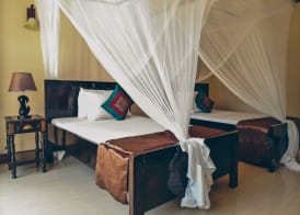 Amaan Beach Bungalows 4
