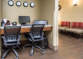 Comfort Inn & Suites DeLand - near University 2