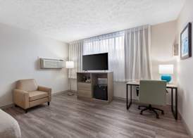 Quality Inn & Suites 5