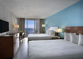Crown Reef Beach Resort and Waterpark 3