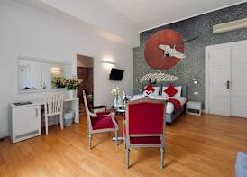 Suites Farnese Design Hotel 2