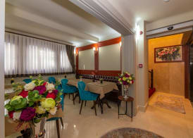 Blue Gilroy Hotel 2