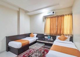 Hotel Shantikamal 5