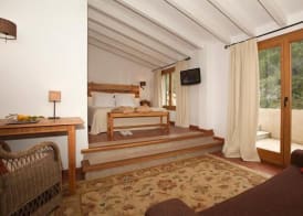 Hotel Es Port 4