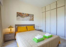Castle Holiday Apartments 3