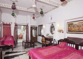 Lake Pichola Hotel 2