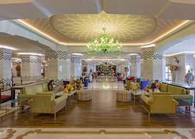 Royal Taj Mahal Hotel 2