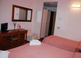 Hotel Golden 5