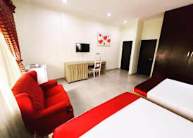 The Ambassadors Hotel 4