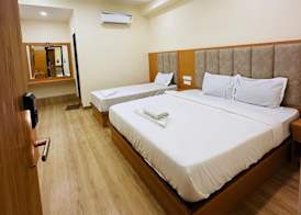 HOTEL BREEZE BAY 5