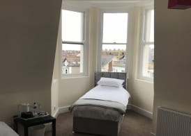 The New Alexandra Hotel 3