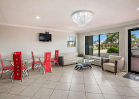 Econo Lodge Lake Charles University Area 5