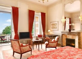 Villa Rothschild, Autograph Collection 4