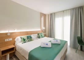 HC Calahonda Beach Nerja 3