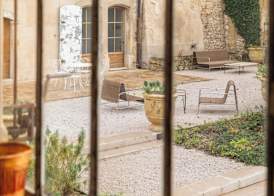Le Galinier Lourmarin, a Beaumier Guesthouse 5
