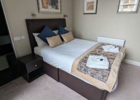 Alexandra Hotel 3