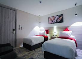 Roya Downtown Boutique Hotel 5