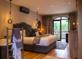 Le Petit Manoir Boutique Hotel 4