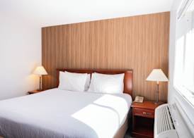 Travelodge by Wyndham Langley 4