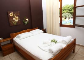 Nikos Apartments 5