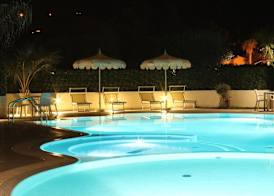 Blu Tropical Resort 5