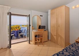 Hotel Antares 4