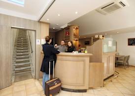 Brit Hotel Confort Le Revest Sainte-Maxime 5