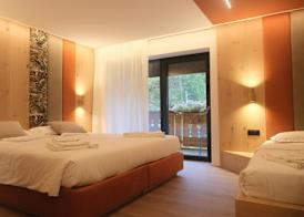Flos Hotel 2