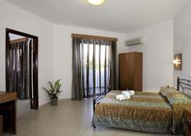 Anelia Boutique Studios & Apartments 2
