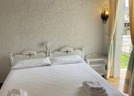 AL FARO VINTAGE HOTEL -SPIAGGIA LA CINTA-SAN TEODORO 3