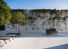 White Hotel 4