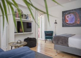 Liiiving in Porto - Cozy & Chic Downtown 4