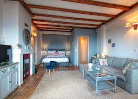 AlmondHouse Suites with Fireplace - ADULTS ONLY 2