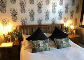 The Wheatsheaf Pub, Kitchen & Rooms 3