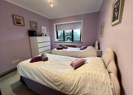 WILLOW RIDGE - a large country house with 3 rental rooms 3