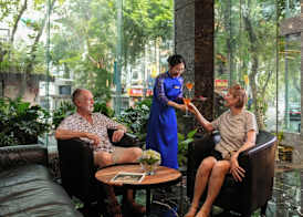 MAY DE VILLE Corner Hotel 5