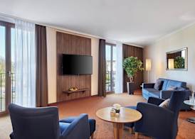 The Curve Hotel BayArena 4