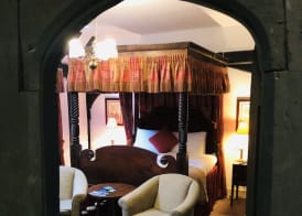 Brook Red Lion Hotel 4
